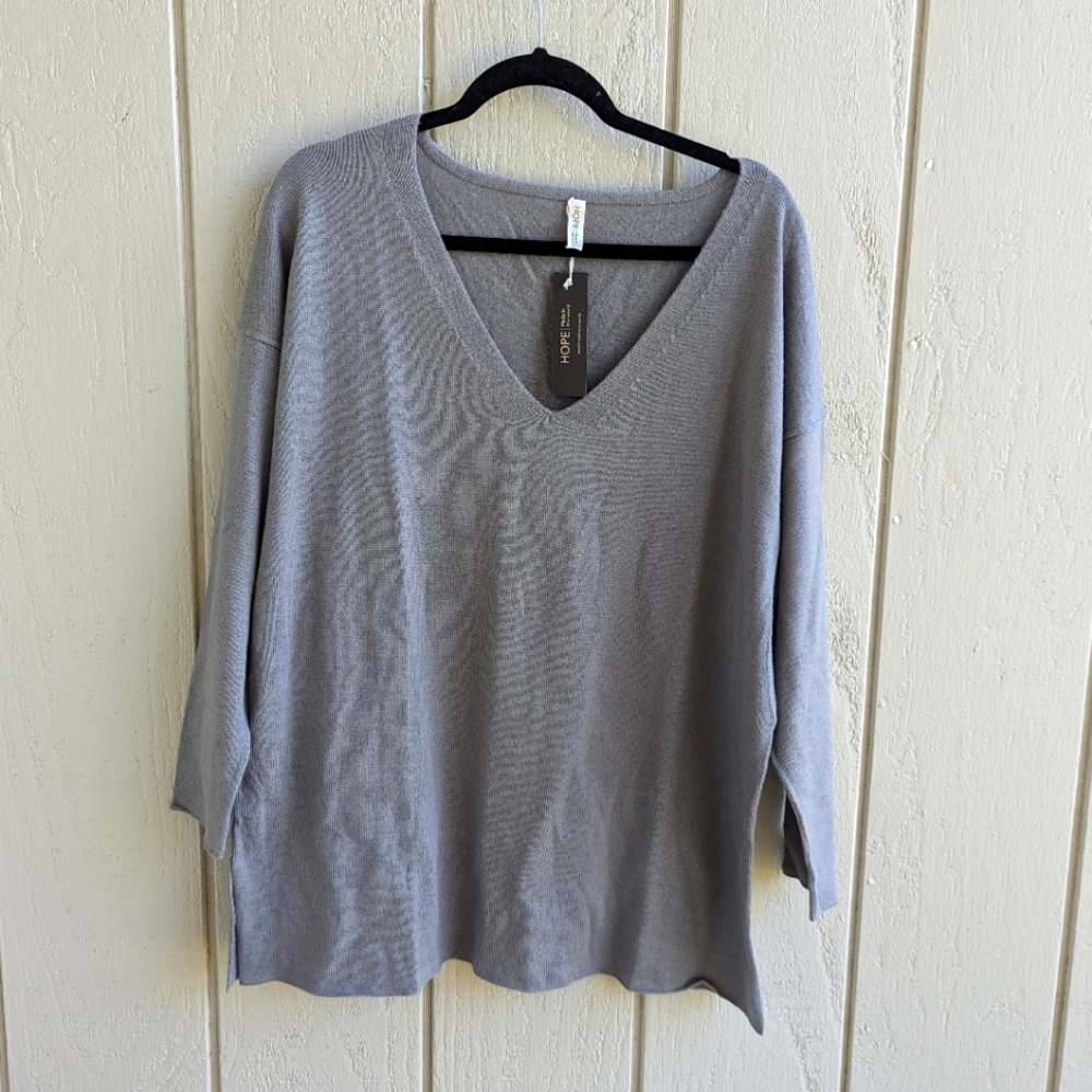 Hope made in the world baby alpaca deep V Neck seam oversized sweater La…
